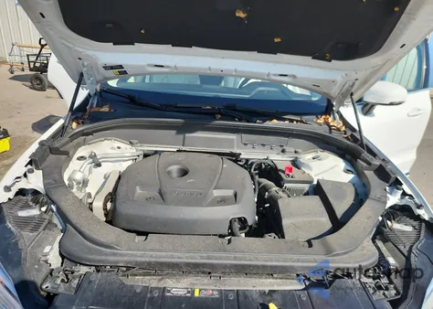 2020 Volvo Xc60 T5 Inscription from USA, damaged, VIN YV4102DL4L1459158